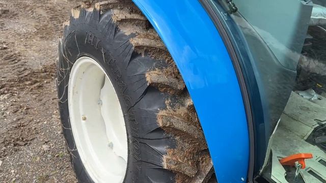 LS MT357 Compact Tractor Delivery смотреть онлайн