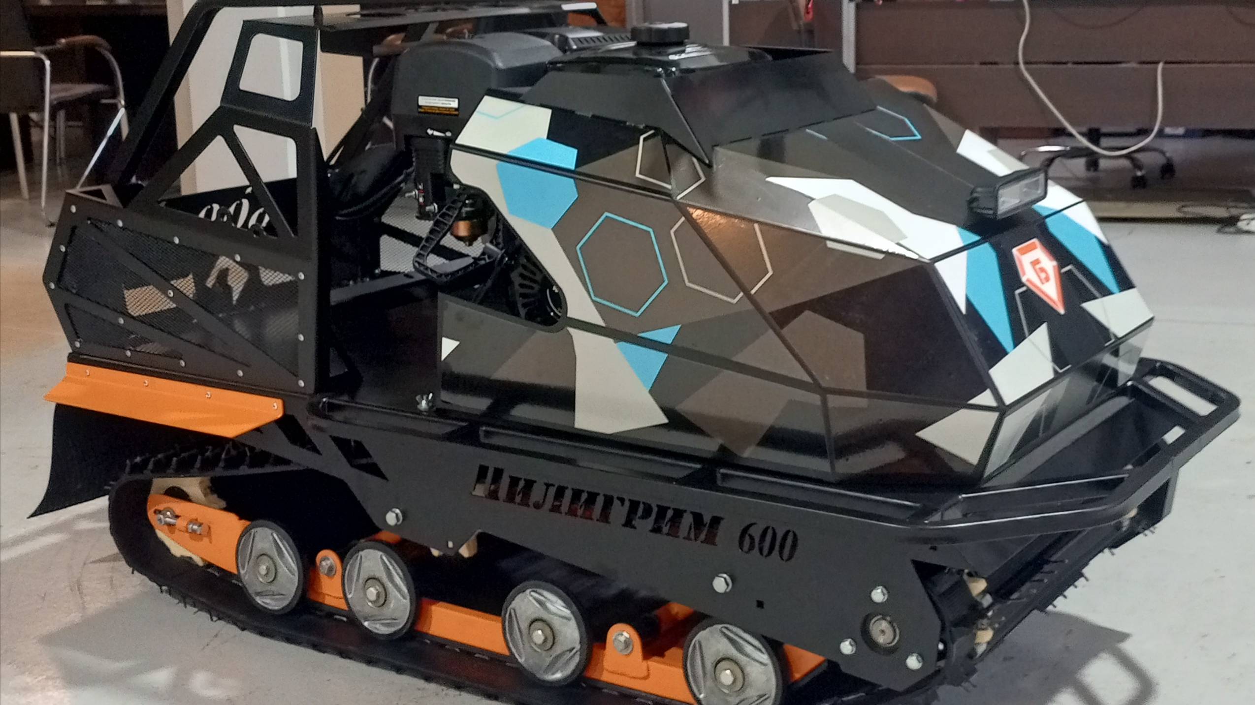 Пилигрим в моде при любой погоде смотреть онлайн