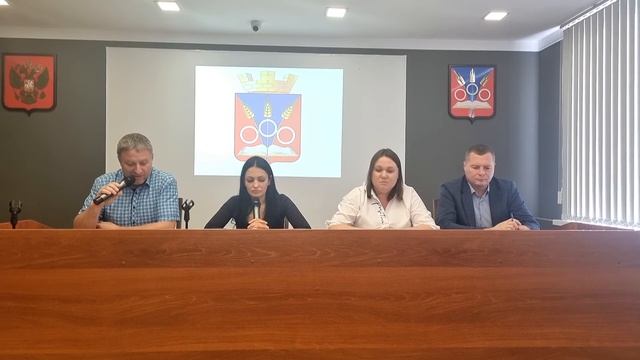 10 06 2022 Запись прямого эфира главы р п  Краснообска Эссауленко Т Б
