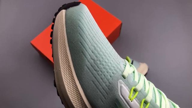 /Nike Zoom Pegasus 39 смотреть онлайн
