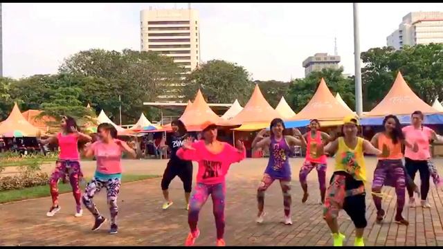 Move Your Pompa by Francky Foss (Official ZUMBA FITNESS Choreography by Francky Foss) смотреть онлайн