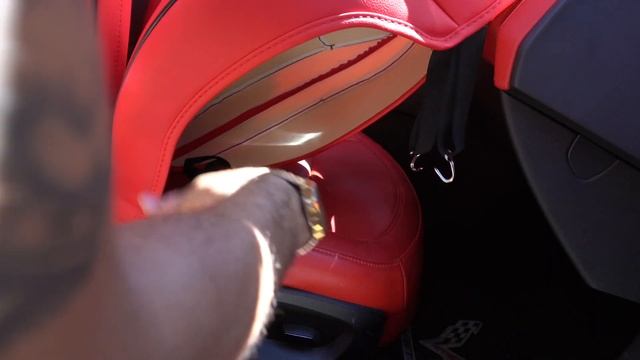 EVERY C7 CORVETTE STINGRAY NEEDS THESE SEAT COVERS !!! смотреть онлайн
