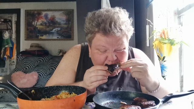 #еда #мукбангроссия #солянка и бедрышки смотреть онлайн