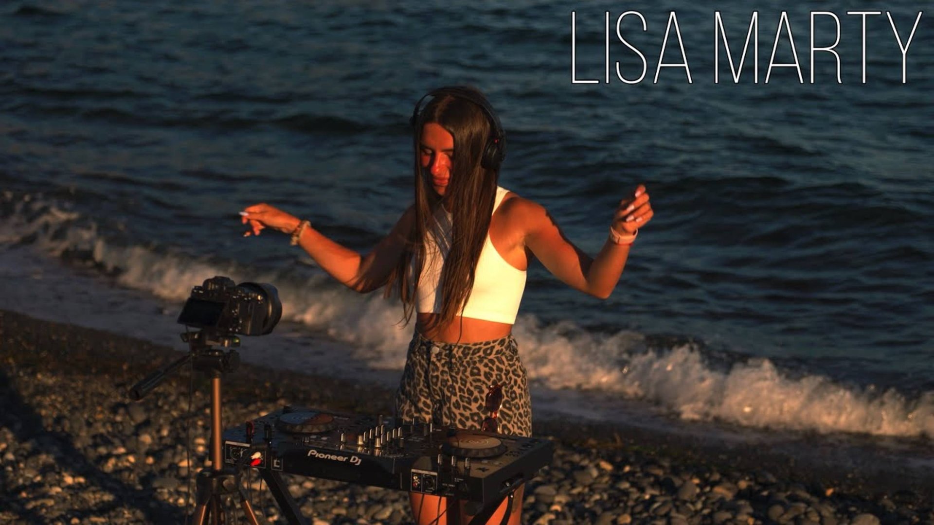 Lisa Marty | Black sands mix. Melodic House & Techno; Progressive House смотреть онлайн