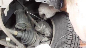 Лада Калина. Прокачка тормозной системы.