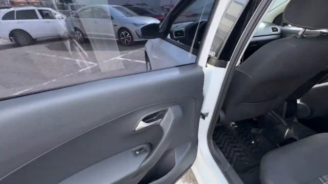 В продаже Volkswagen Polo 1.6 AT, 2015 года (цена указана по ссылке в описании) смотреть онлайн