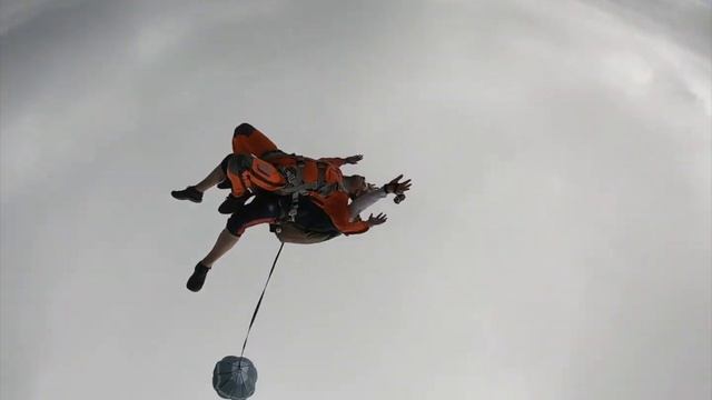 Первый прыжок с парашютом