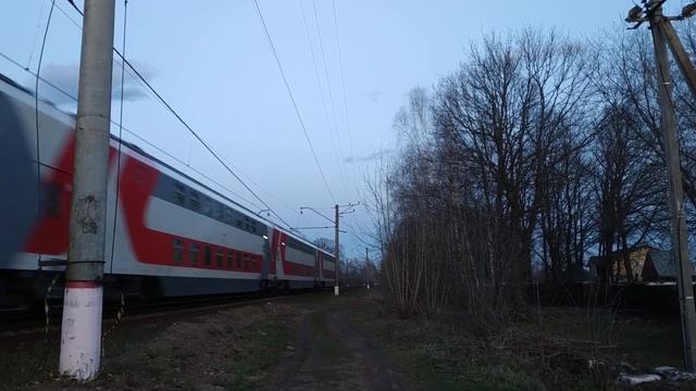ЭП20 с двухэтажным поездом. Рязанское направление. смотреть онлайн