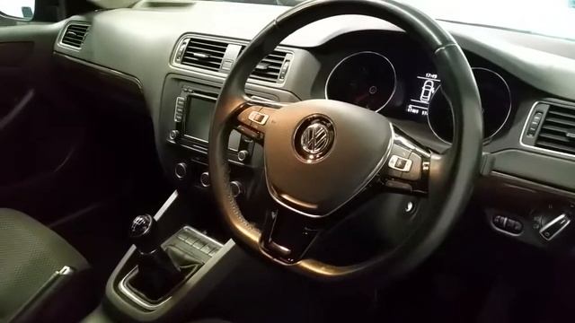 151D15063 - 2015 Volkswagen Jetta CL 2.0TDI M5F 110HP 4DR 16,450 смотреть онлайн