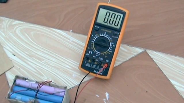 How To Convert 12v 9Ah Lead Acid Battery Into 12v 14Ah Lithium-Ion Battery Pack смотреть онлайн