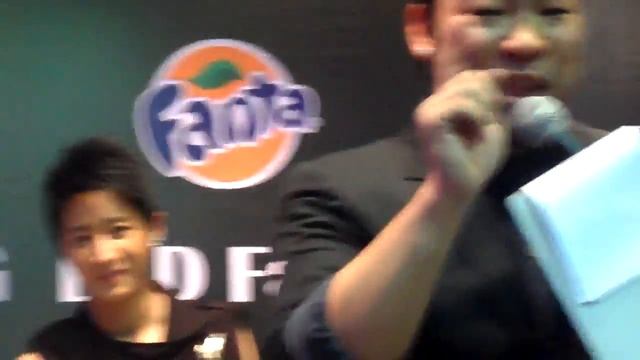 [Fancam]111209 HanGeng DVD fan sign Press [Past II] смотреть онлайн