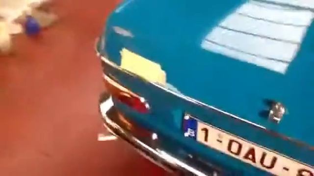 Peugeot 204 blauw 1975 смотреть онлайн