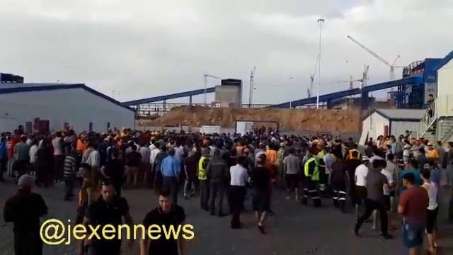 Местная молодёжь приехала в промзону фабрики Жайремского ГОК, которую строят турки и побили их смотреть онлайн