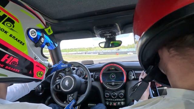 Mini F56 JCW на ADM Raceway Sprint смотреть онлайн
