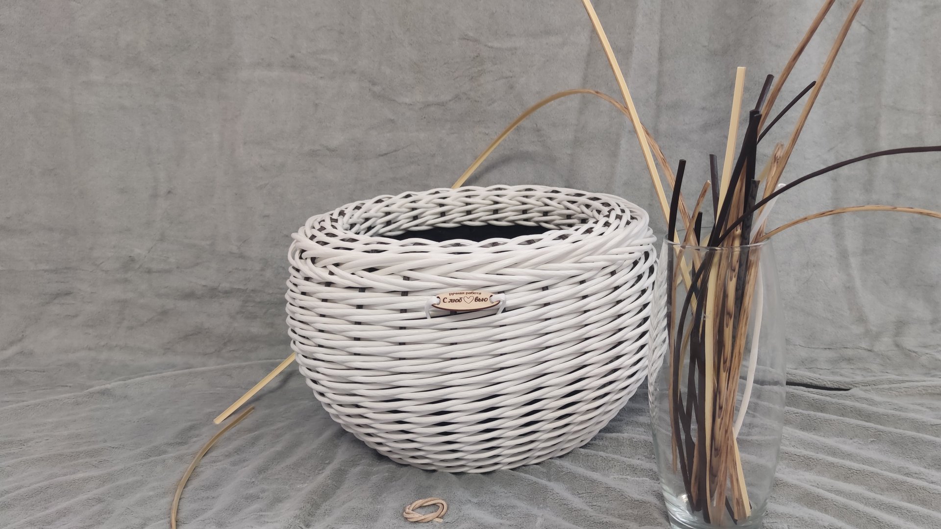 Плетение из ротанга узор Косичка обычная смотреть онлайн