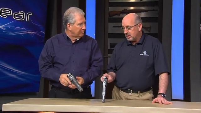 Smith & Wesson Performance Center Revolvers: Guns & Gear|S4 смотреть онлайн