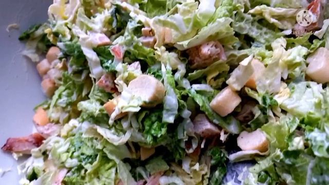 Просто і смачно. Салат з пекінської капусти і крутонів смотреть онлайн