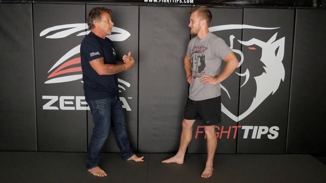 Tony Blauer's S.P.E.A.R. Self Defense: Fear, Survival, & Weaponizing the Flinch смотреть онлайн