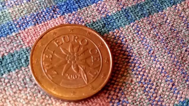 2 Euro Cent reverse Euro Cent ZWEI смотреть онлайн