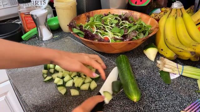 Creamy delicious easy AF raw vegan dressing LIVE! смотреть онлайн