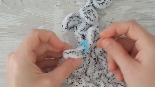 Pletení pomocí PRSTŮ / hebká deka pro miminko смотреть онлайн