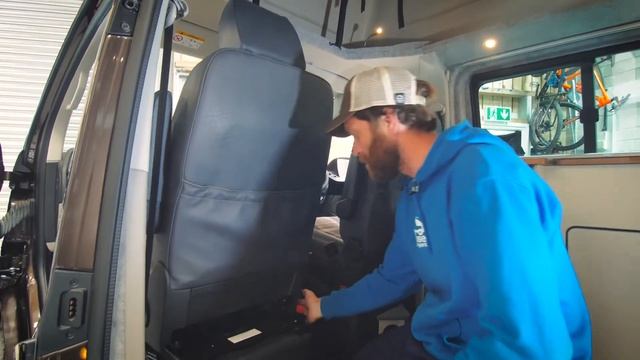 Swivel Camper Seats in a VW T5 & T6 Transporter by Base Campers® смотреть онлайн