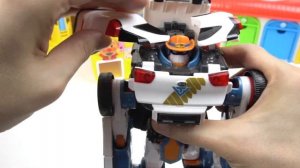 Mega Bold, Carbot And Tobot Transformer And Vending Machine Toys