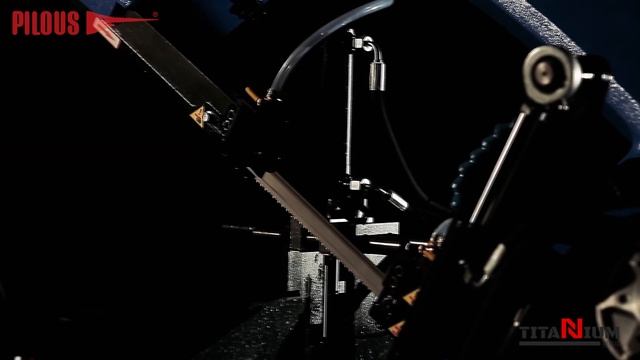 Полуавтоматический ленточнопильный станок Pilous ARG 260 Plus S.A.F. смотреть онлайн