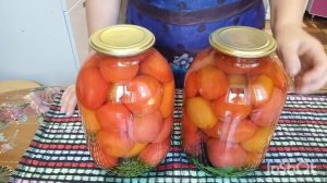 Маринованные помидоры по рецепту мамы. Съедаются моментально.
