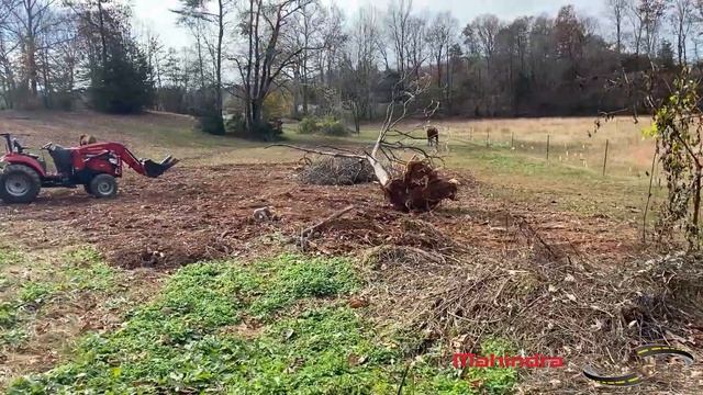 Clearing Land with Compact Tractor смотреть онлайн