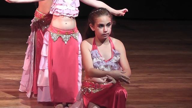 Haiati-Mi Vida. Primer gala de Danzas Arabes de Samai 1 (parte1) смотреть онлайн