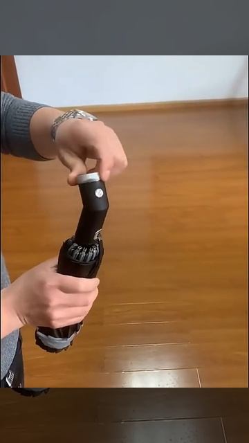 Умный Зонт с системой обратного отключения, с фонариком и светоотражателем, антиветер смотреть онлайн
