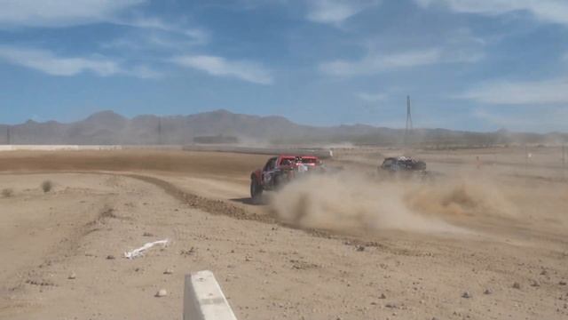 Derrick Sproule Racing Trophy Truck 65 Mint400 2015 Start Segment смотреть онлайн