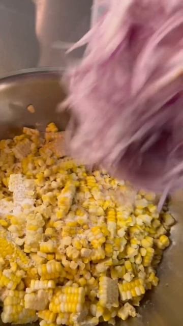 Roasted Corn Pico De Gallo - this goes good on any dish. You can add more ingredients if needed. смотреть онлайн