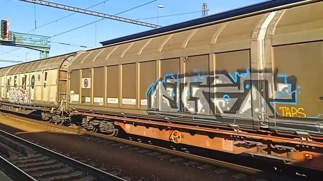 Электровоз Vectron компании QBB следует по ст. Брецлав смотреть онлайн