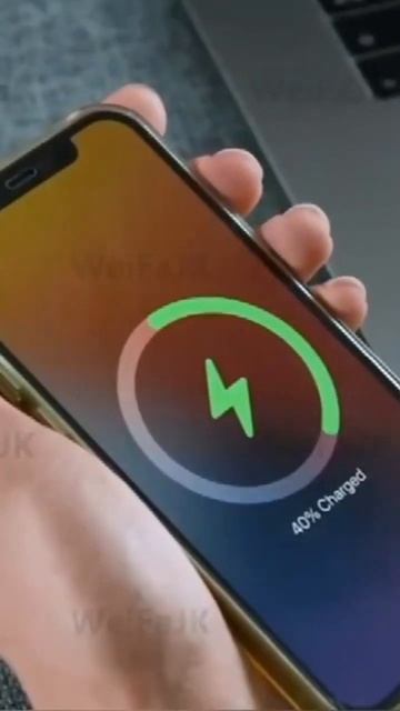 Best Magnetic Wireless Charger Review #shorts#iphone