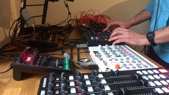 san_ü18_HAS (LIVE techno sketch) - DFAM, Tymp Legio, Syntakt,... смотреть онлайн