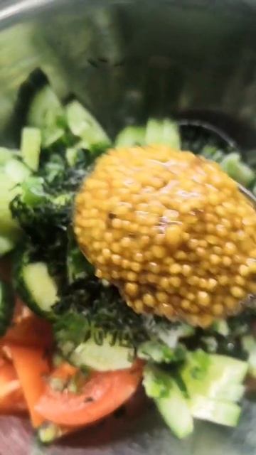 ЗА КОПЕЙКИ!!! Вкусный и быстрый салат на обед.Смешай НЕСКОЛЬКО ингредиентов! ВКУСНО И ПРОСТО смотреть онлайн