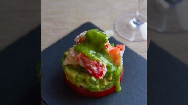 salad with crab and avocado recipe in the descriptions смотреть онлайн