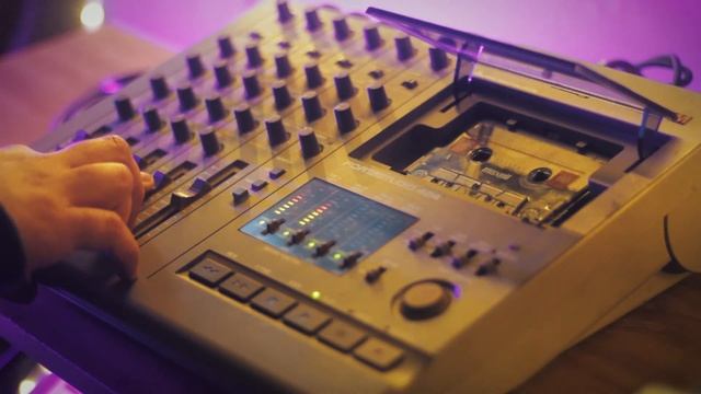 Ambient Tape Loop - Tascam 424 4 Track Cassette Recorder