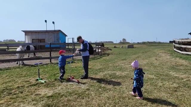 ВОСКРЕСНЫЙ ДЕНЬ☀ А МЫ ЕДЕМ С ДЕТЬМИ, ДОРОГА ДАЛЬНЯЯ.... смотреть онлайн