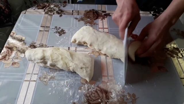 Չեբուրեկիներ՝ տնական շատ համեղ /Чебуреки - очень вкусные домашние смотреть онлайн