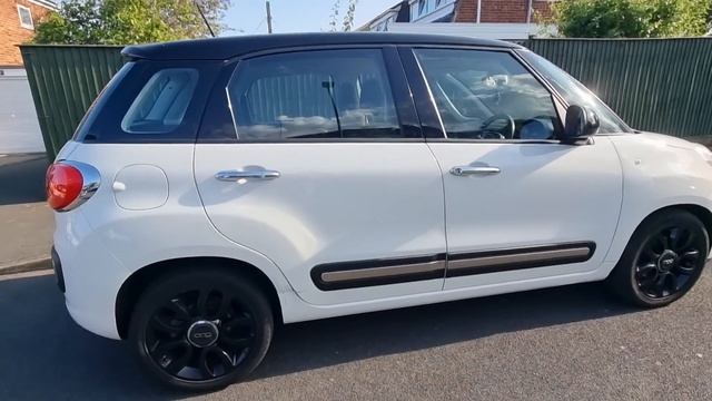 Fiat 500L 1.6 Multijet Lounge смотреть онлайн