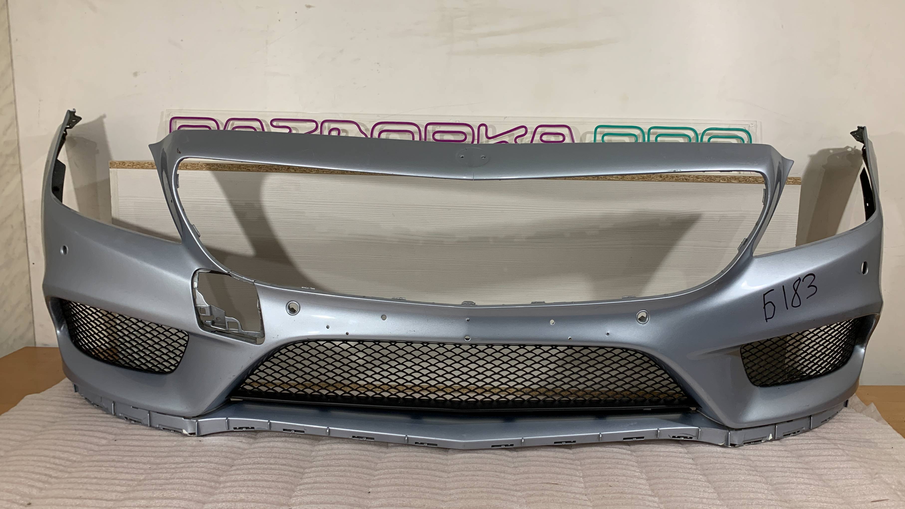 Бaмпер ПЕРEДНИЙ ОРИГИНАЛ Mercedes Benz