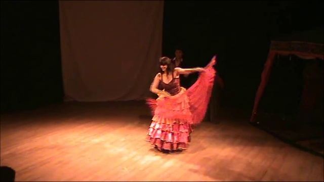 Esmeralda - Silvia Bragagnolo, Vanessa Oliveira e Marcos Mazzuco: direção de Nina Medeiros смотреть онлайн