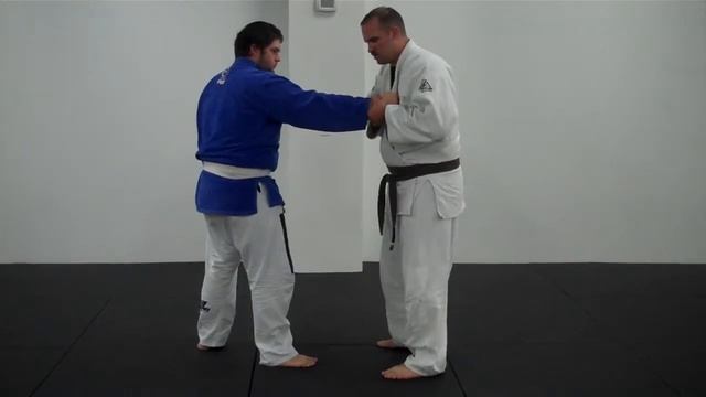 Defense against lapel grab thumb up смотреть онлайн