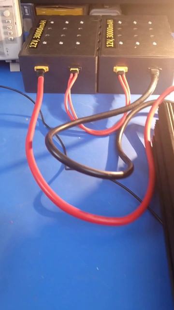 PURE SINEWAVE INVERTER OUTPUT WAVEFORM Testing #shorts #inverter смотреть онлайн