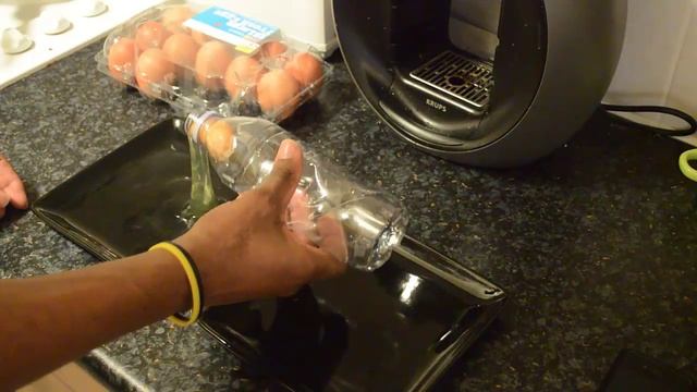 Quick & Easy Way To Separate Egg Yolk & Egg White ! смотреть онлайн