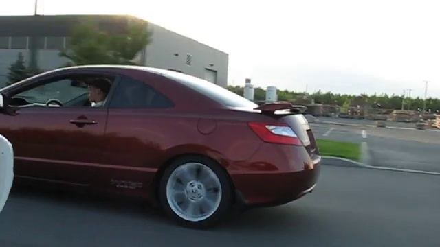 Maserati quadro porte VS civic SI смотреть онлайн
