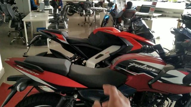 Bajaj Pulsar RS200 Vs Pulsar 220f Bs6 | rs 200 vs 220f | Differences | Aman Auto Hub смотреть онлайн